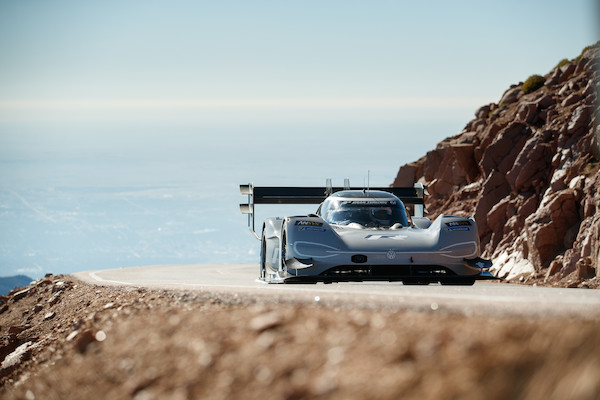 I.D R Pikes Peak bije rekord trasy